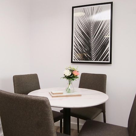 Apartment 46 Luna With Free Parking يورك المظهر الخارجي الصورة